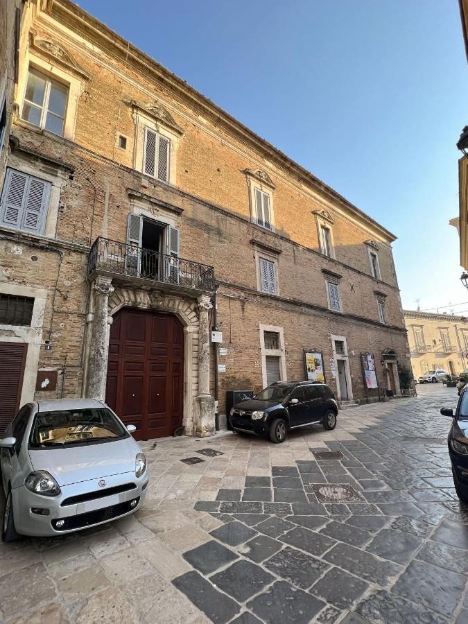 B&B Palazzo Lombardi Lucera Dış mekan fotoğraf